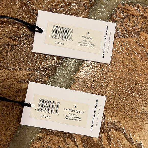 Weworewhat set - Picture 4 of 7